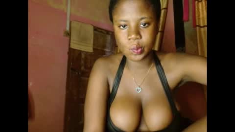 Snapshot of kinkyjuicexx chatting on October 2025 11:44:02 AM kinkyjuicexx online show from October 2025 11:44:02 AM