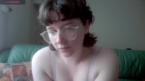 Snapshot of kirbythefae chatting on December 2024 02:31:02 AM Kirby online show from December 2024 02:31:02 AM