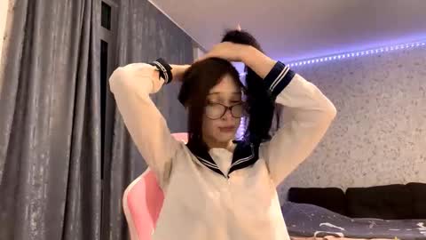 Nicole online show from September 2025 07:57:02 PM