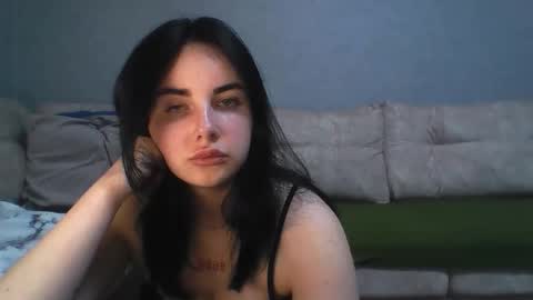 Snapshot of kirunya chatting on November 2025 06:43:01 PM Kira online show from November 2025 06:43:01 PM