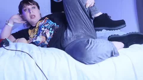 Snapshot of kittykay86 chatting on February 2025 11:36:01 AM Bella Blue BBW online show from February 2025 11:36:01 AM