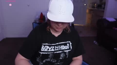 Snapshot of kittykay86 chatting on February 2025 08:24:01 PM Bella Blue BBW online show from February 2025 08:24:01 PM