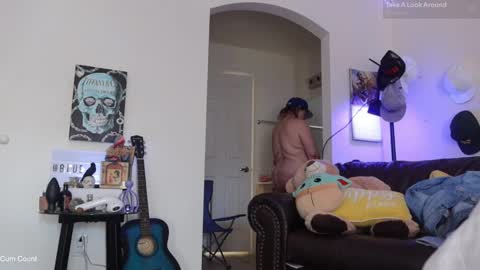 Snapshot of kittykay86 chatting on February 2025 03:19:01 PM Bella Blue BBW online show from February 2025 03:19:01 PM