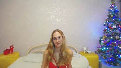 Klary online show from December 2024 06:12:01 PM