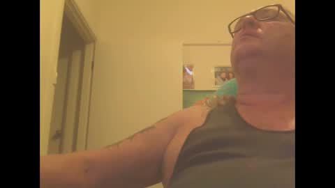 Snapshot of knobout chatting on January 2025 10:22:01 AM knobout online show from January 2025 10:22:01 AM