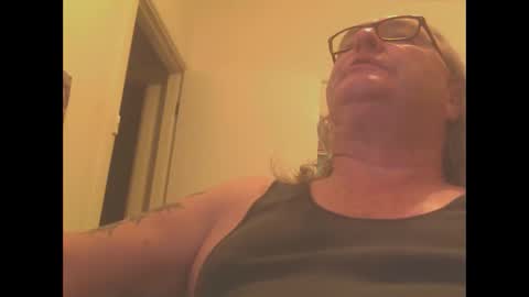 Snapshot of knobout chatting on March 2025 10:24:02 AM knobout online show from March 2025 10:24:02 AM