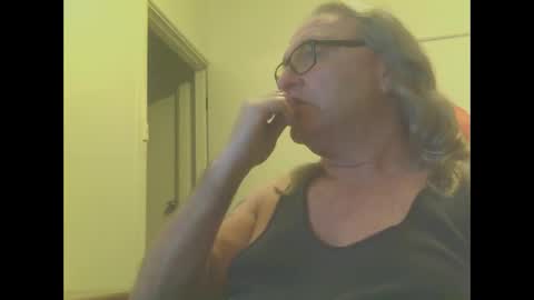 Snapshot of knobout chatting on September 2025 12:05:01 PM knobout online show from September 2025 12:05:01 PM
