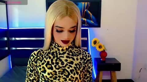 Kristal online show from September 2025 08:00:02 PM