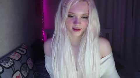 Emilia online show from March 2025 02:36:01 AM