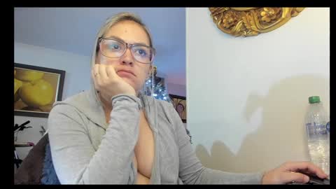 kyhara online show from December 2024 03:29:02 AM