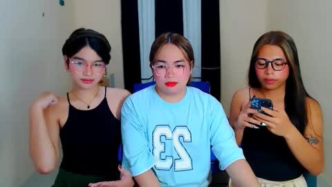 Snapshot of kylaroseee chatting on September 2025 03:17:01 PM kylarose smith online show from September 2025 03:17:01 PM