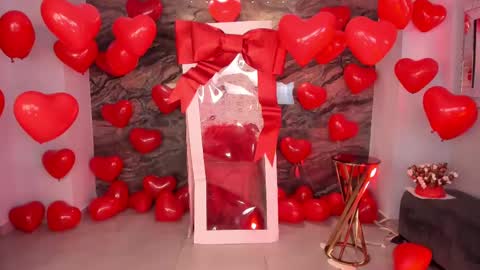  Kylie  online show from February 2025 02:23:01 PM