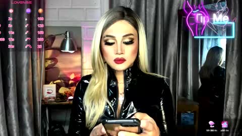 kylie online show from February 2025 03:15:02 PM