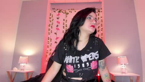 Snapshot of kyliemaxwell chatting on January 2025 11:34:02 AM K Y L I E online show from January 2025 11:34:02 AM