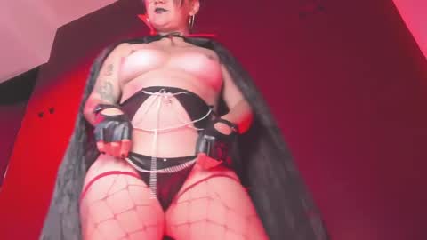 Snapshot of kyliemaxwell chatting on September 2025 10:21:02 PM K Y L I E online show from September 2025 10:21:02 PM