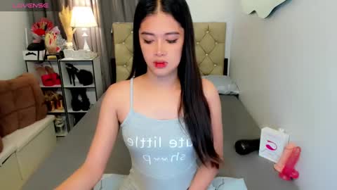 lady_moriseth online show from December 2024 12:31:01 AM