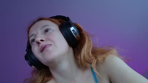 Sima Ladybigsmile online show from November 2025 04:34:01 AM