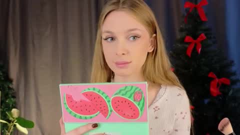 Lilia online show from December 2025 06:23:01 AM