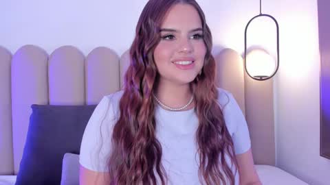 Lana online show from September 2025 04:55:02 PM