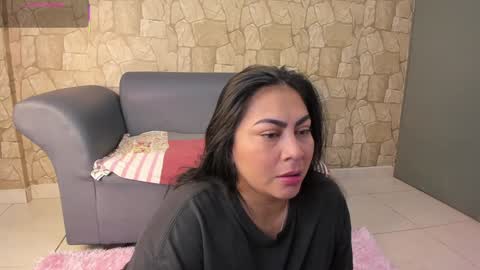 lapeligrosa_ online show from February 2025 11:55:02 AM