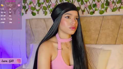 Snapshot of lara_gil_ chatting on September 2025 12:40:02 PM Lara Gill online show from September 2025 12:40:02 PM
