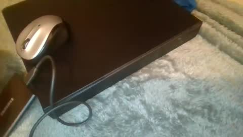 Snapshot of larrymb777 chatting on October 2025 01:48:02 AM larrymb777 online show from October 2025 01:48:02 AM