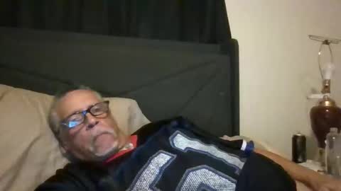 Snapshot of larrymb777 chatting on November 2025 02:57:02 AM larrymb777 online show from November 2025 02:57:02 AM