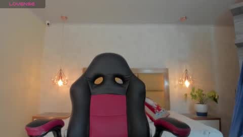  MIA  online show from December 2024 12:24:01 PM