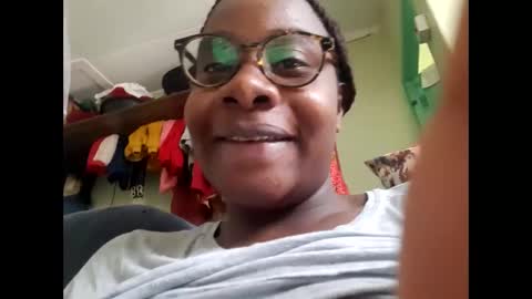 Snapshot of laura829489 chatting on December 2025 09:49:01 AM laura829489 online show from December 2025 09:49:01 AM