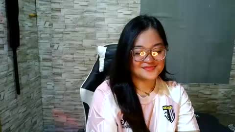 laurine_sexy21 online show from September 2025 01:33:01 PM