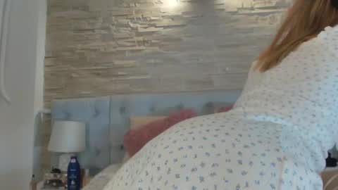 Lauryn online show from February 2025 10:15:02 AM