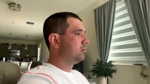 Snapshot of law_cambio chatting on December 2024 08:23:01 PM law_cambio online show from December 2024 08:23:01 PM