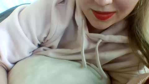 layannalea online show from January 2025 10:35:02 PM