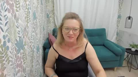Lea online show from February 2025 08:18:01 AM