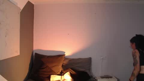 Snapshot of leabigboobs chatting on February 2025 06:56:02 PM leabigboobs online show from February 2025 06:56:02 PM