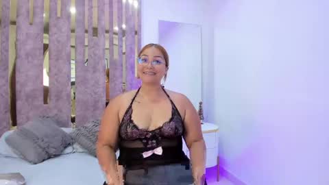 Leah  online show from December 2024 11:13:02 PM