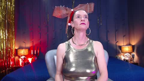 Leana online show from December 2024 06:01:02 PM