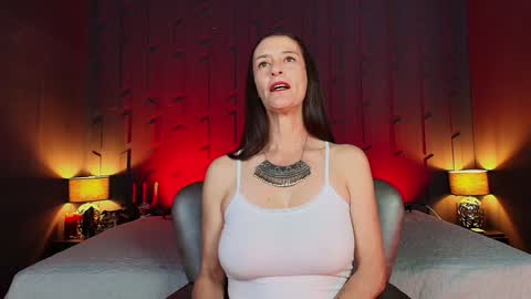 Leana online show from January 2025 11:42:02 AM