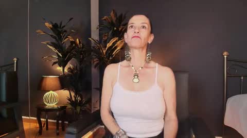 Leana online show from March 2025 02:25:02 AM