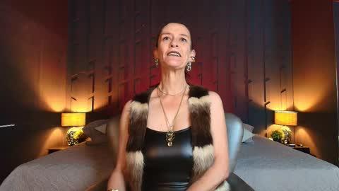 Leana online show from September 2025 11:34:01 AM