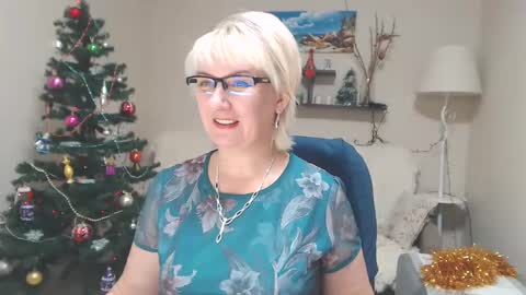 Snapshot of leilamays chatting on December 2024 06:52:02 AM Leila Kinky online show from December 2024 06:52:02 AM