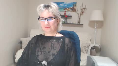 Snapshot of leilamays chatting on February 2025 07:02:02 AM Leila Kinky online show from February 2025 07:02:02 AM