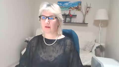 Snapshot of leilamays chatting on February 2025 09:53:02 AM Leila Kinky online show from February 2025 09:53:02 AM