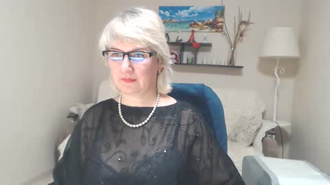 Snapshot of leilamays chatting on February 2025 12:55:02 PM Leila Kinky online show from February 2025 12:55:02 PM