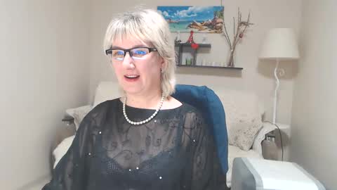 Snapshot of leilamays chatting on February 2025 10:47:02 AM Leila Kinky online show from February 2025 10:47:02 AM