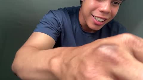 Snapshot of leo7_05 chatting on October 2025 10:16:01 PM leo7_05 online show from October 2025 10:16:01 PM