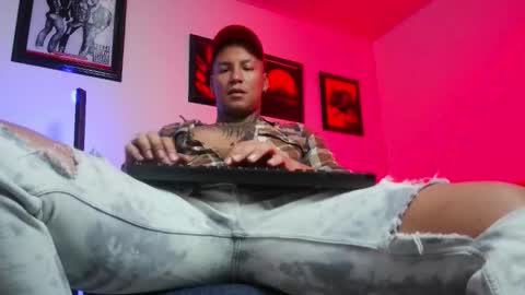 Snapshot of leonnardojaramillo chatting on October 2025 10:38:01 AM Lenardo jaramillo online show from October 2025 10:38:01 AM