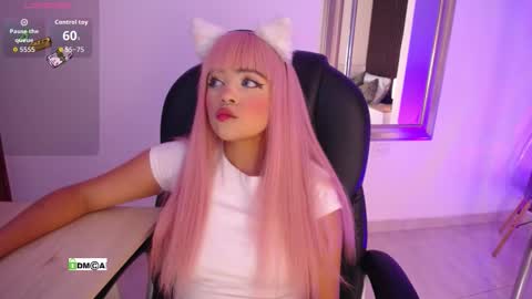 Lesly online show from September 2025 04:45:02 AM