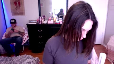 lexwyoex online show from December 2025 06:59:02 PM