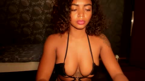 Snapshot of lexy_squirt_queen chatting on November 2025 04:44:01 AM LEXY - Independent account online show from November 2025 04:44:01 AM